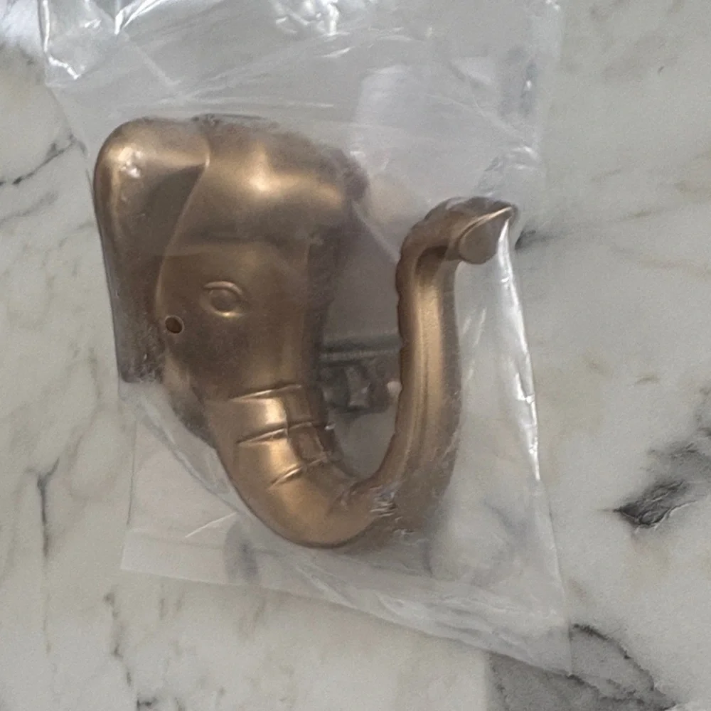 Liberty Bronze Elephant Wall Hook